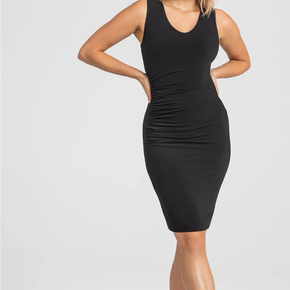 HoneyLove Inner power shaping dress. Large